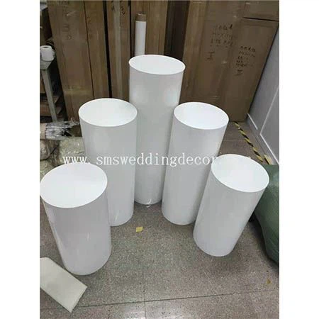 white acrylic pillars